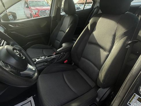 Used 2016 MAZDA MAZDA3 i Sport w/ Preferred Equipment Package image 26