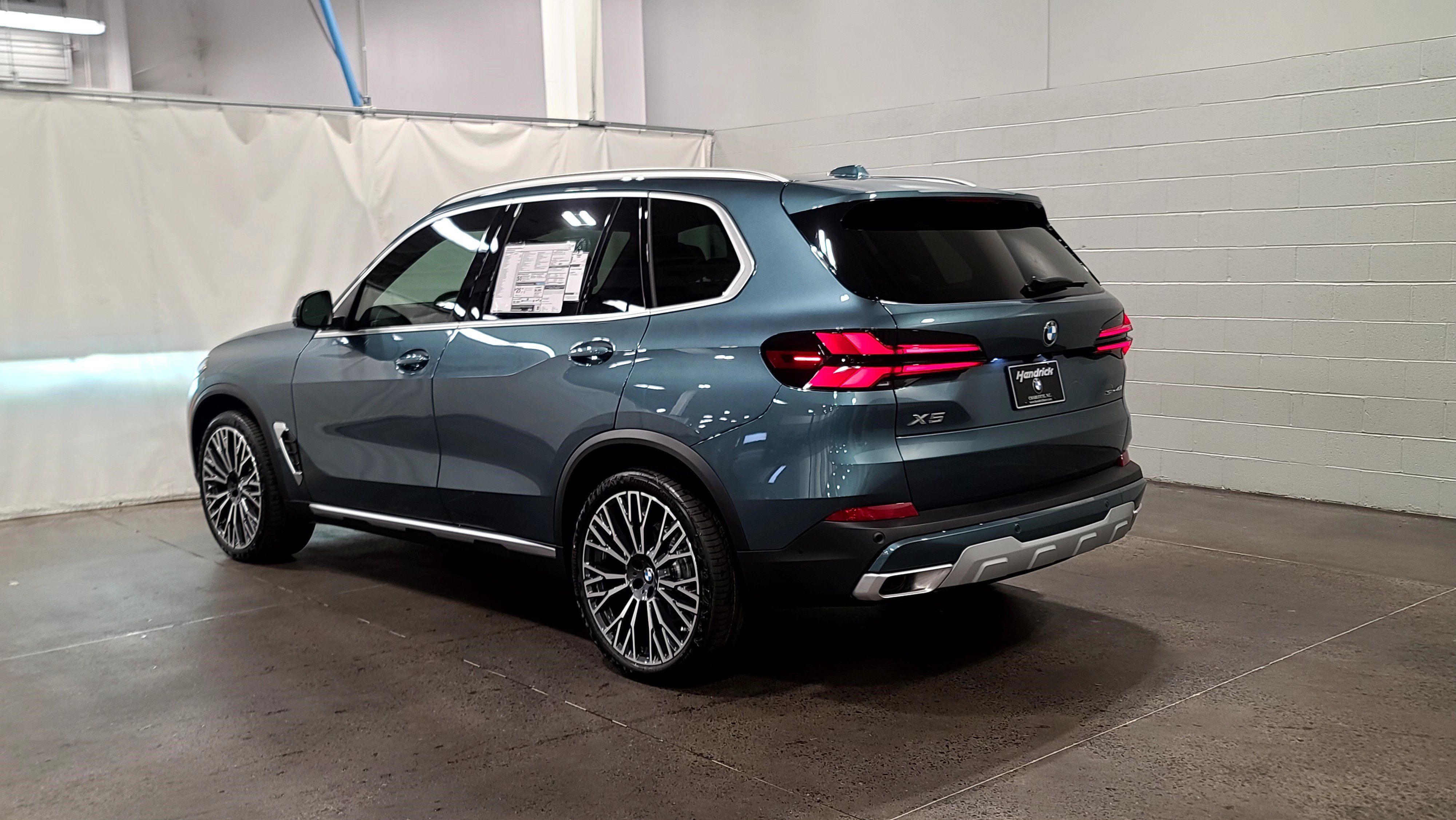 Used 2026 BMW X5 sDrive40i w/ Premium Package RWD image 6