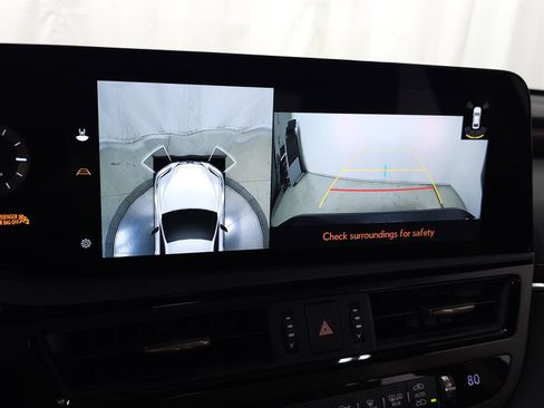 Used 2025 Lexus ES 350 w/ Luxury Package image 29