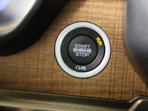 Used 2024 RAM 1500 Limited image 24