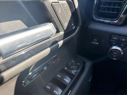 New 2026 GMC Sierra 1500 AT4 w/ Technology Package image 16