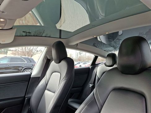 Used 2019 Tesla Model 3 Mid Range image 15