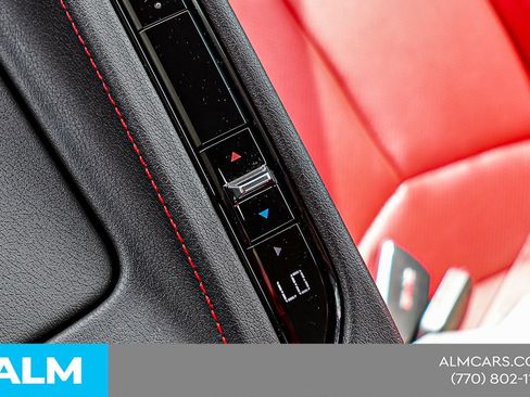 Used 2024 Chevrolet Corvette Stingray Convertible w/ Battery Protection Package RWD image 30