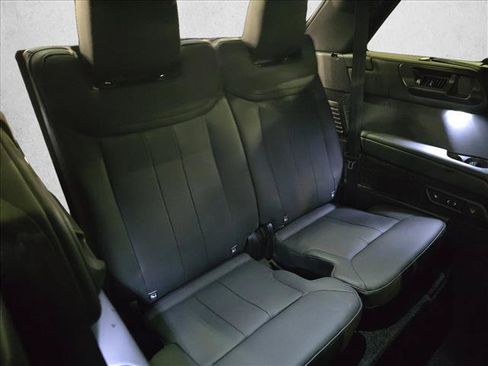 Used 2023 Land Rover Range Rover Long Wheelbase SE AWD/4WD image 12