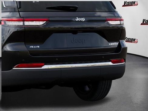 Used 2026 Jeep Grand Cherokee Limited AWD/4WD image 13
