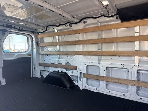 Used 2025 Ford Transit 250 Low Roof w/ Exterior Upgrade Package RWD image 6