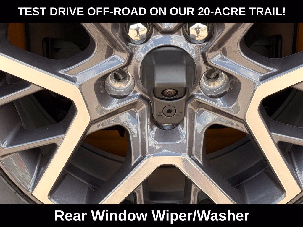 New 2026 Jeep Wrangler Unlimited Sahara AWD/4WD image 34