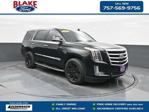 Used 2018 Cadillac Escalade 4WD image 1