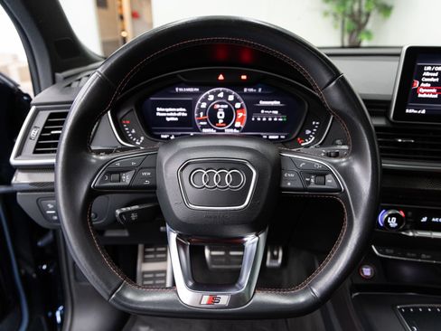 Used 2019 Audi SQ5 Premium Plus w/ Premium Plus Package AWD/4WD image 16