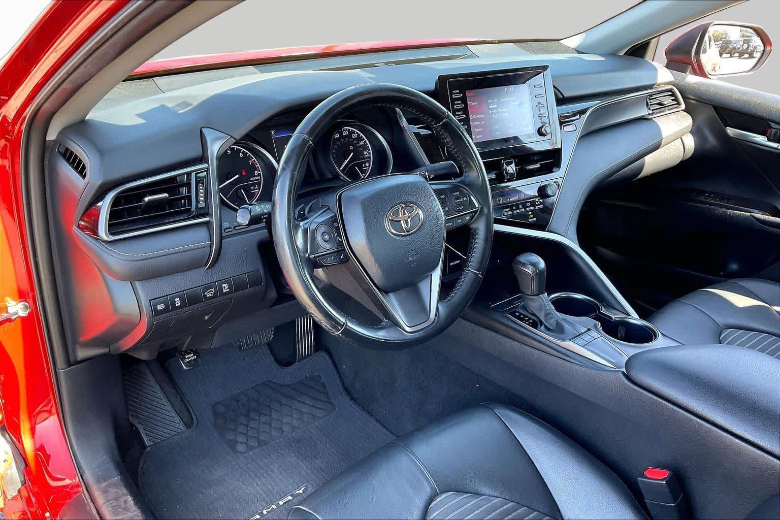 Used 2023 Toyota Camry SE FWD image 16