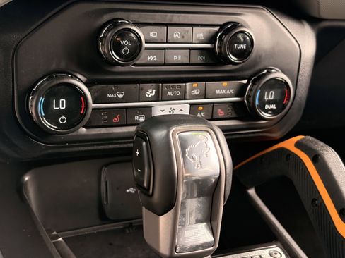 Certified 2023 Ford Bronco Badlands AWD/4WD image 24