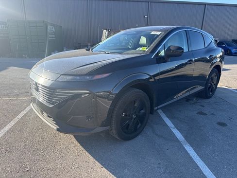 Certified 2025 Nissan Murano SV image 1