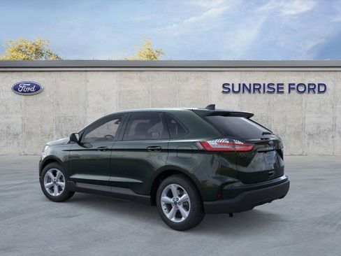 New 2024 Ford Edge SE image 4