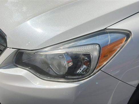 Used 2017 Subaru Crosstrek 2.0i Premium image 8