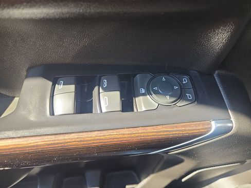 Used 2019 GMC Sierra 1500 SLE w/ SLE Value Package image 26