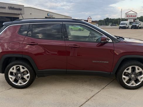 Used 2021 Jeep Compass Limited AWD/4WD image 9