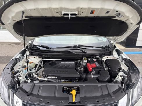 Used 2023 Nissan Rogue S image 27