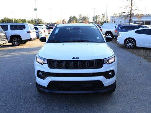 New 2026 Jeep Compass Latitude image 2