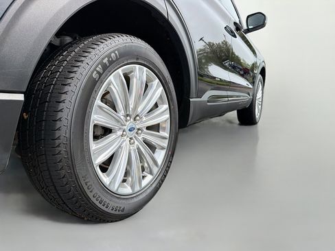 Used 2022 Ford Explorer Limited AWD/4WD image 15