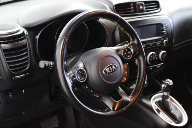 Used 2016 Kia Soul + w/ Designer's Package FWD image 11