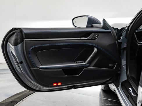 Used 2025 Porsche 911 Carrera T image 81