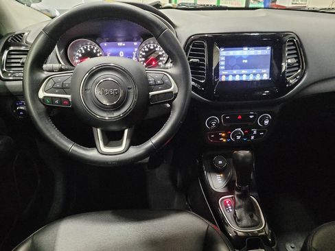 Used 2018 Jeep Compass Latitude w/ Popular Equipment Group AWD/4WD image 22