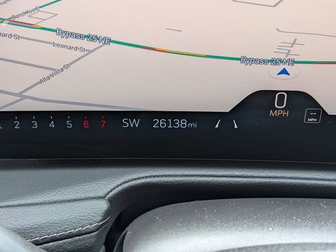 Used 2025 Cadillac XT4 Premium Luxury image 23