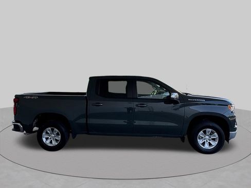 Used 2025 Chevrolet Silverado 1500 LT AWD/4WD image 7