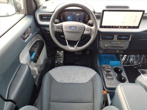 New 2026 Ford Maverick XLT w/ XLT Luxury Package FWD image 4