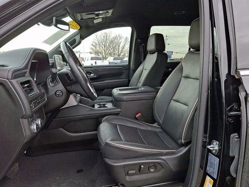 Used 2022 GMC Yukon SLT w/ SLT Luxury Package image 15