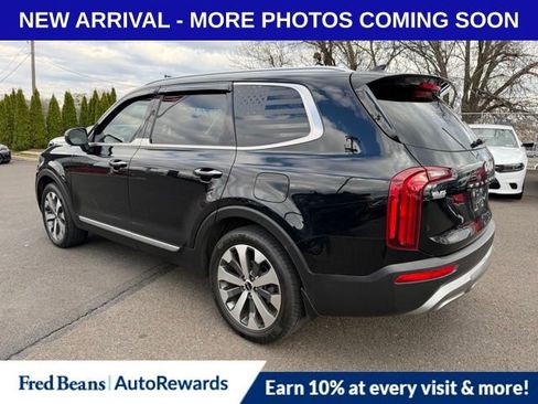 Used 2022 Kia Telluride S image 5