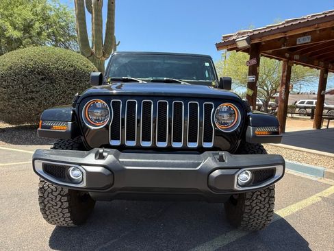 Used 2020 Jeep Wrangler Unlimited Sahara AWD/4WD image 3