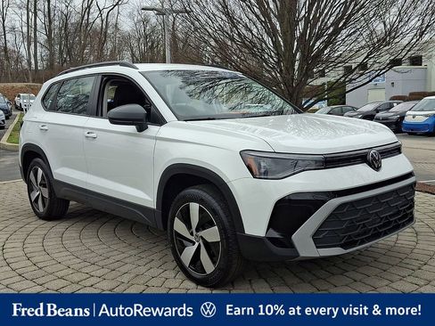 Certified 2025 Volkswagen Taos S AWD/4WD image 1
