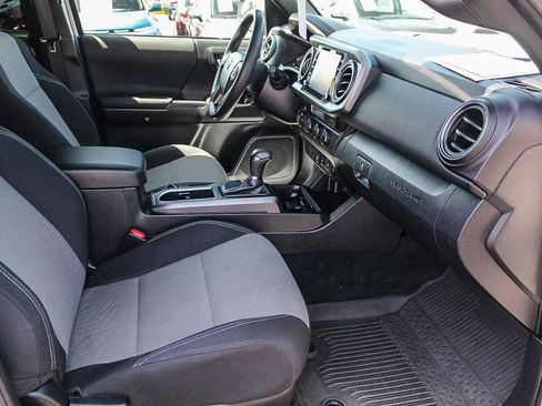 Used 2023 Toyota Tacoma TRD Sport AWD/4WD image 17