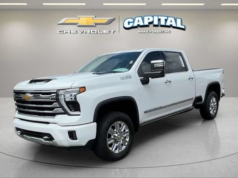 Used 2024 Chevrolet Silverado 2500 High Country w/ High Country Premium Package AWD/4WD image 1