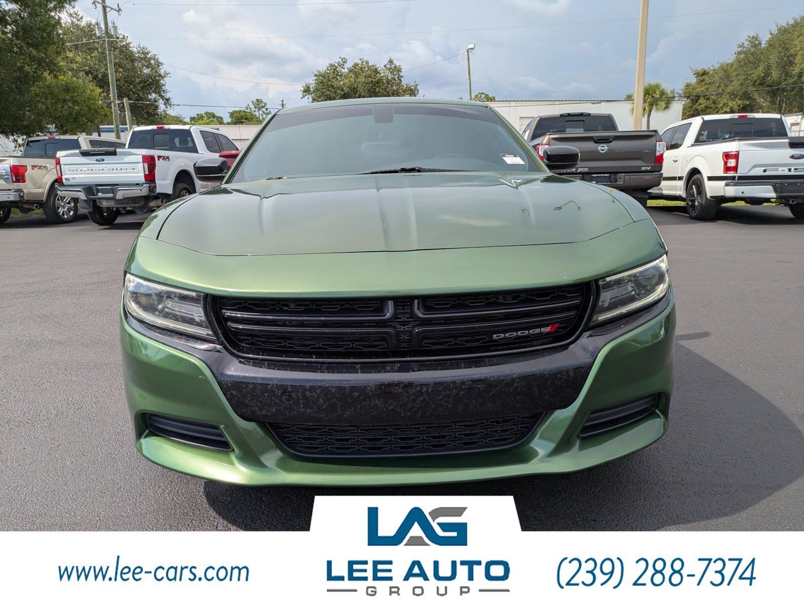 Used 2019 Dodge Charger SXT w/ Plus Group RWD image 7