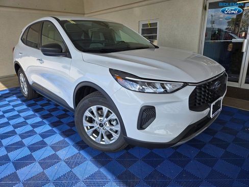 New 2025 Ford Escape Active w/ Cold Weather Package image 1