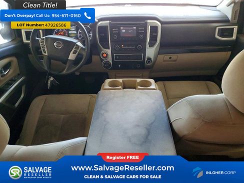 Used 2017 Nissan Titan SV image 11