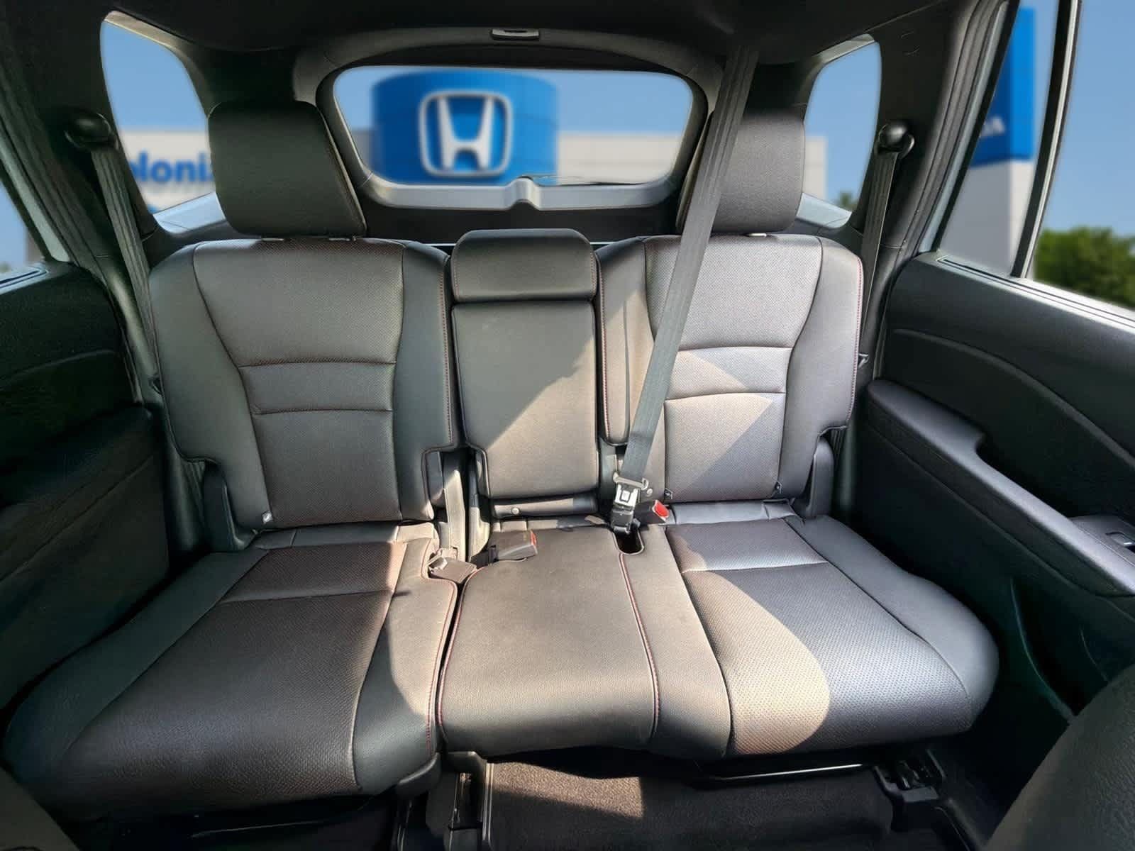 Used 2025 Honda Passport Black Edition image 26