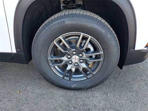 New 2026 GMC Acadia Elevation image 6