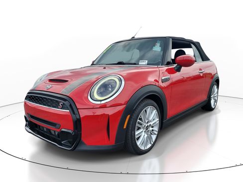 Used 2022 MINI Cooper S FWD image 3