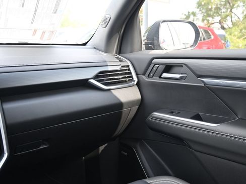 New 2026 GMC Acadia Elevation w/ Black Edition FWD image 8