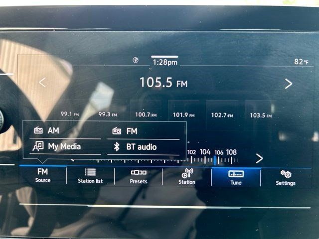 Used 2025 Volkswagen Jetta Sport FWD image 27