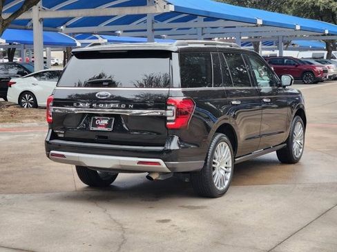 Used 2023 Ford Expedition Limited image 14