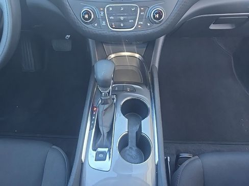 Used 2025 Chevrolet Malibu LT image 25