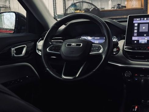 Used 2022 Jeep Compass Limited image 22