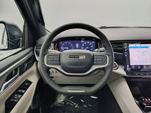 New 2026 Jeep Grand Wagoneer Limited AWD/4WD image 41