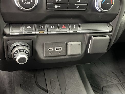 Certified 2023 Chevrolet Silverado 1500 Custom AWD/4WD image 22