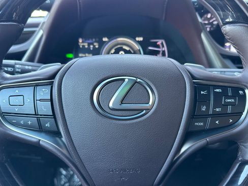 Used 2019 Lexus ES 300h w/ Accessory Package 2 FWD image 25