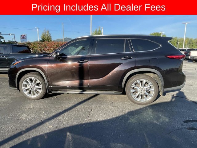 Used 2021 Toyota Highlander Limited AWD/4WD image 3
